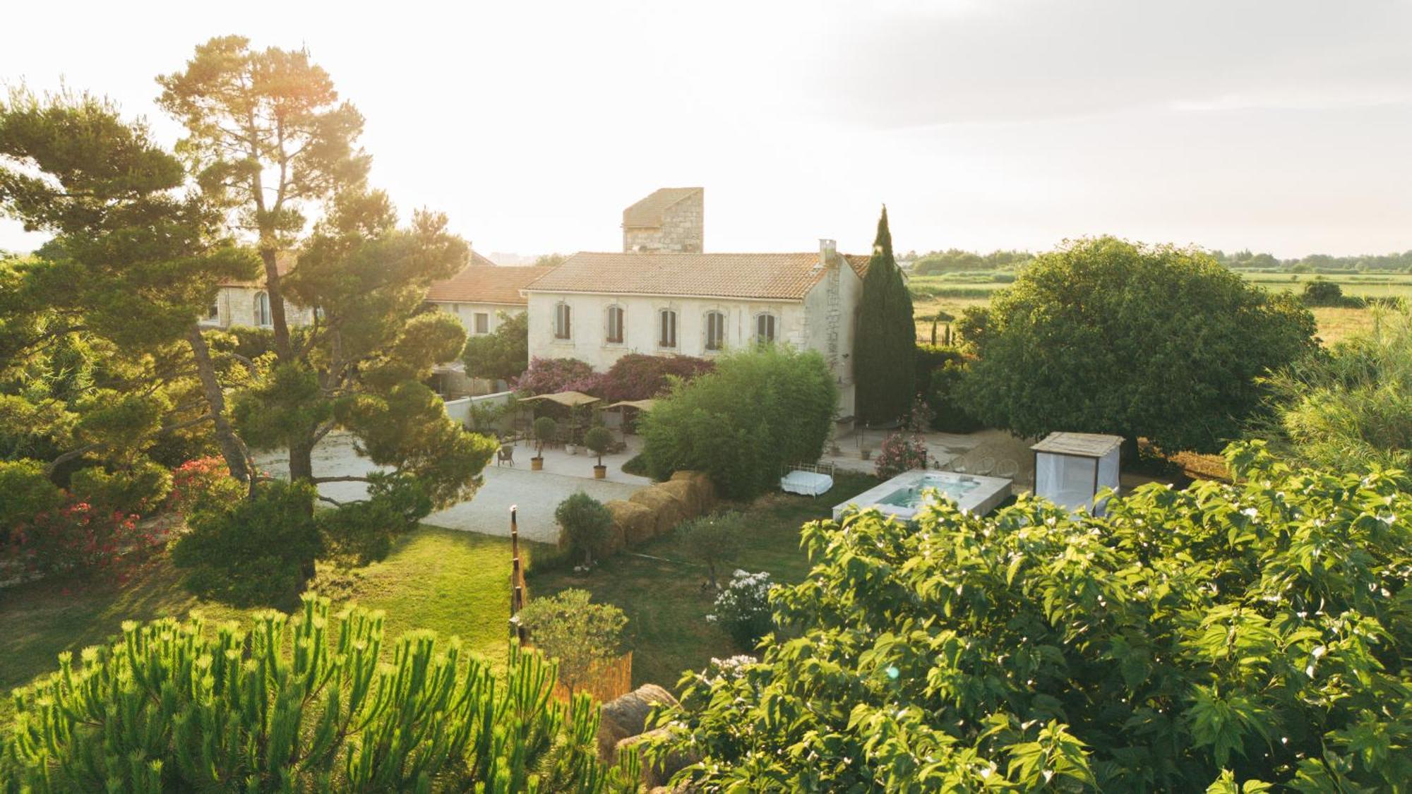 Maison Tara Verte Au Mas Montredon Arles Exterior foto